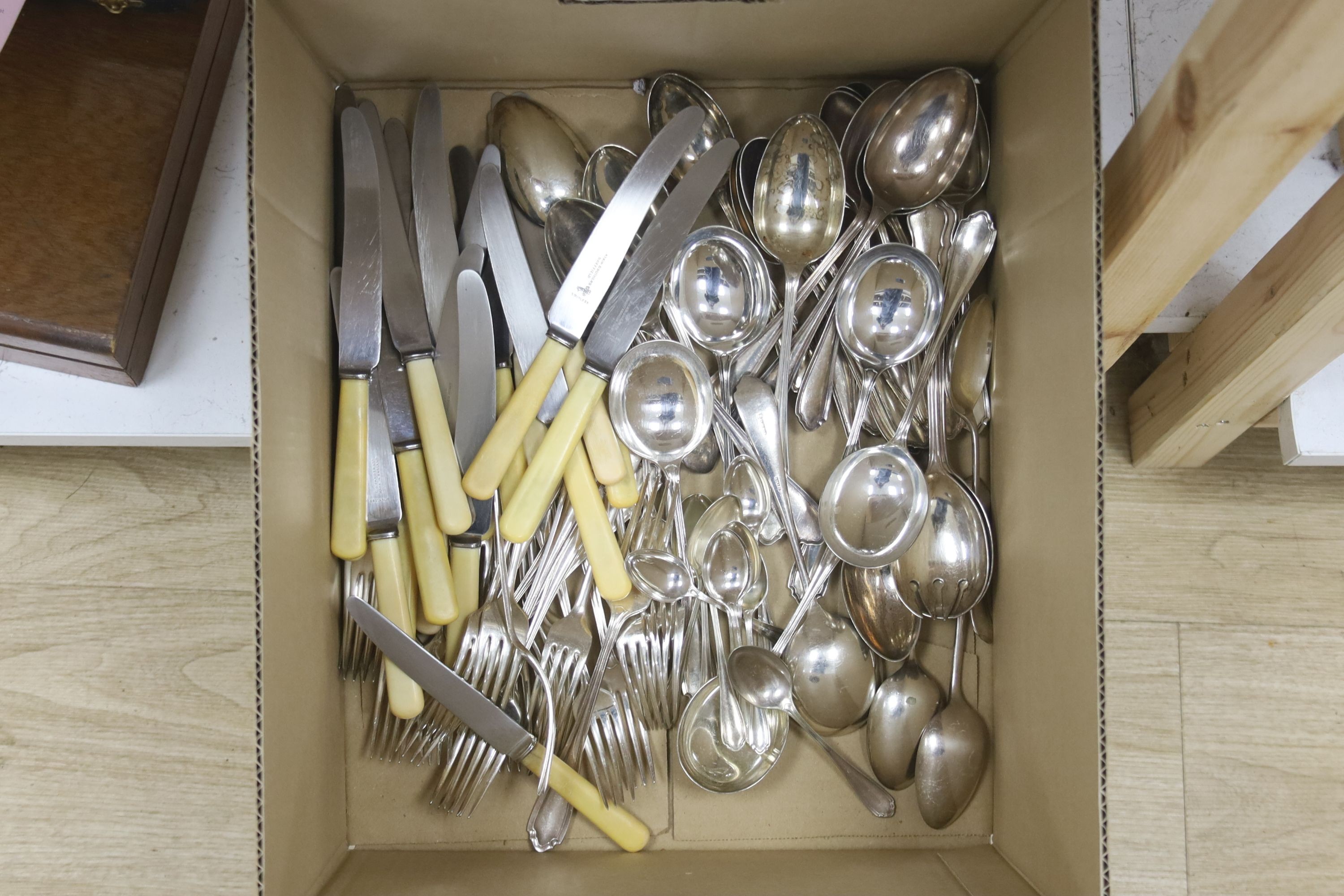A cased set of 12 Mappin & Webb silver side knives and forks together with other silver plated and other cutlery (qty)